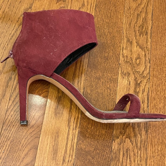 Maroon 3 inch heels - Picture 2 of 4